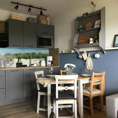 Liebevoll Eingerichtete Ferienwohnung Luettje Koje 돌눔 외부 사진