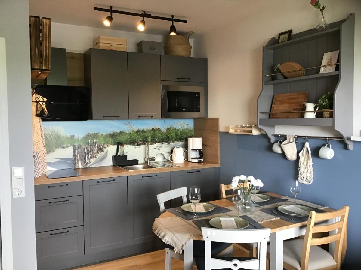 Liebevoll Eingerichtete Ferienwohnung Luettje Koje 돌눔 외부 사진